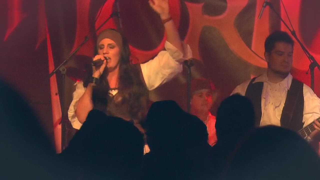 Filmszene aus Tortuga – Live im Kleinen Klub